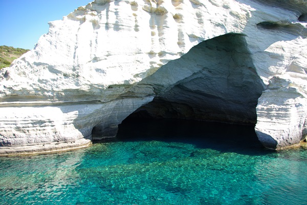 Kleftiko - caverne e mare azzurro
